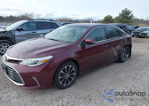 2016 Toyota Avalon Xle z USA, uszkodzony, nr VIN 4T1BK1EBXGU206427